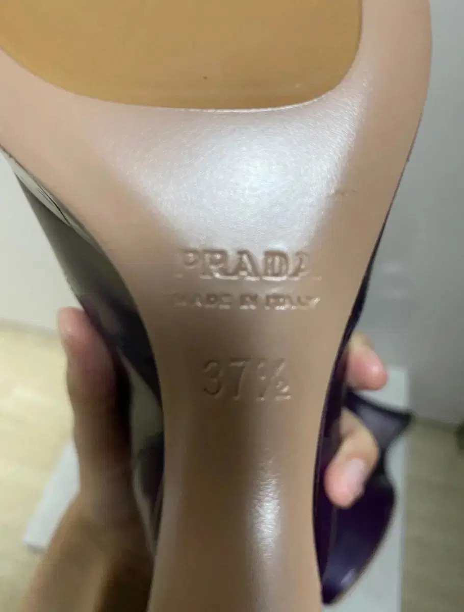 새상품 정품 프라다 슬림 웨지힐 통굽 로퍼