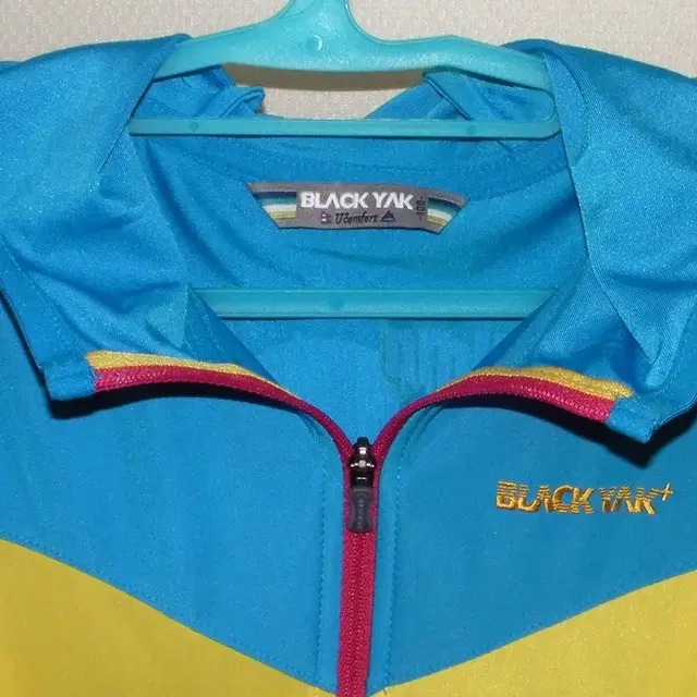 블랙야크 공용 레쉬가드100