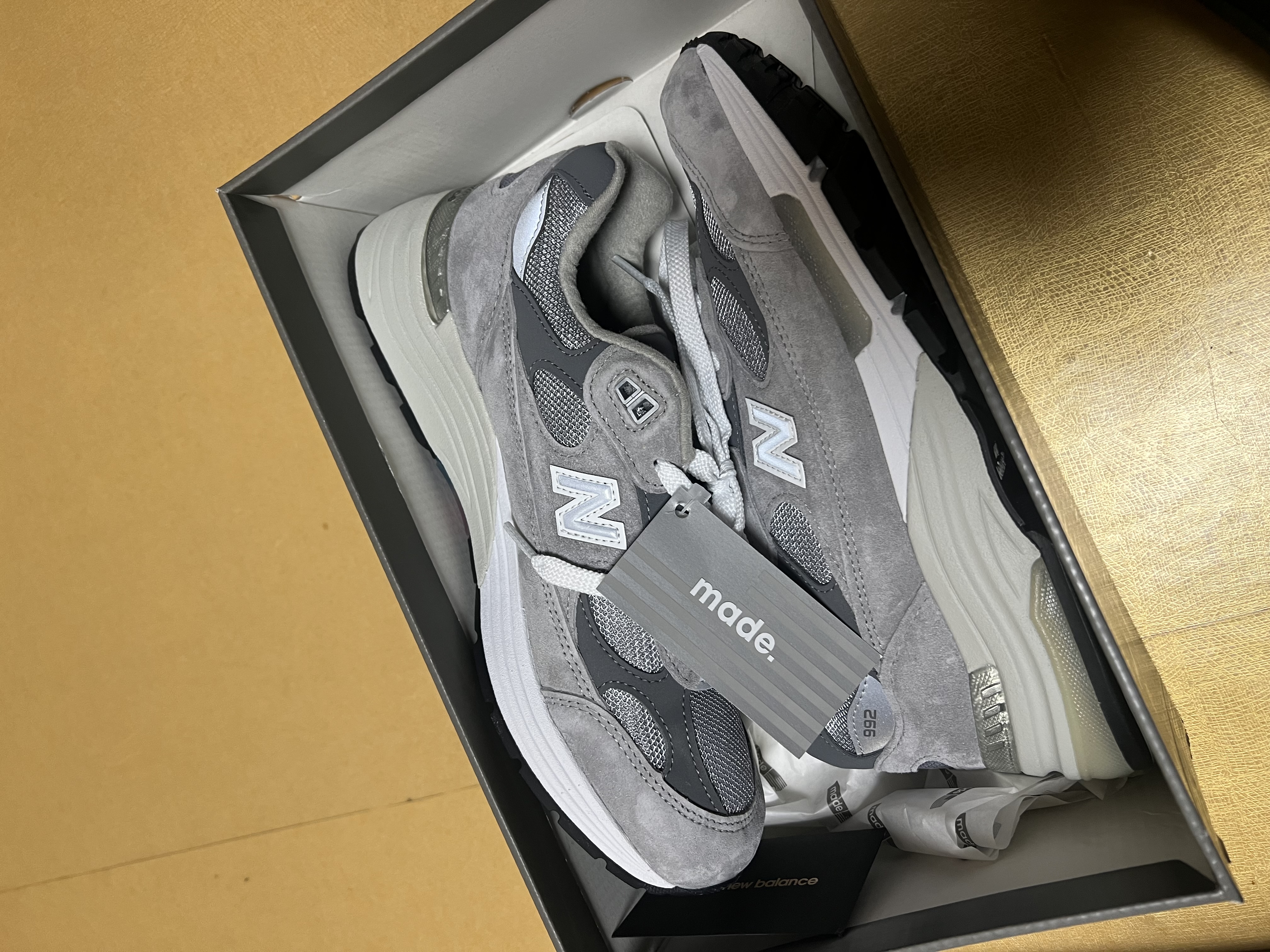 뉴발란스 992 260사이즈