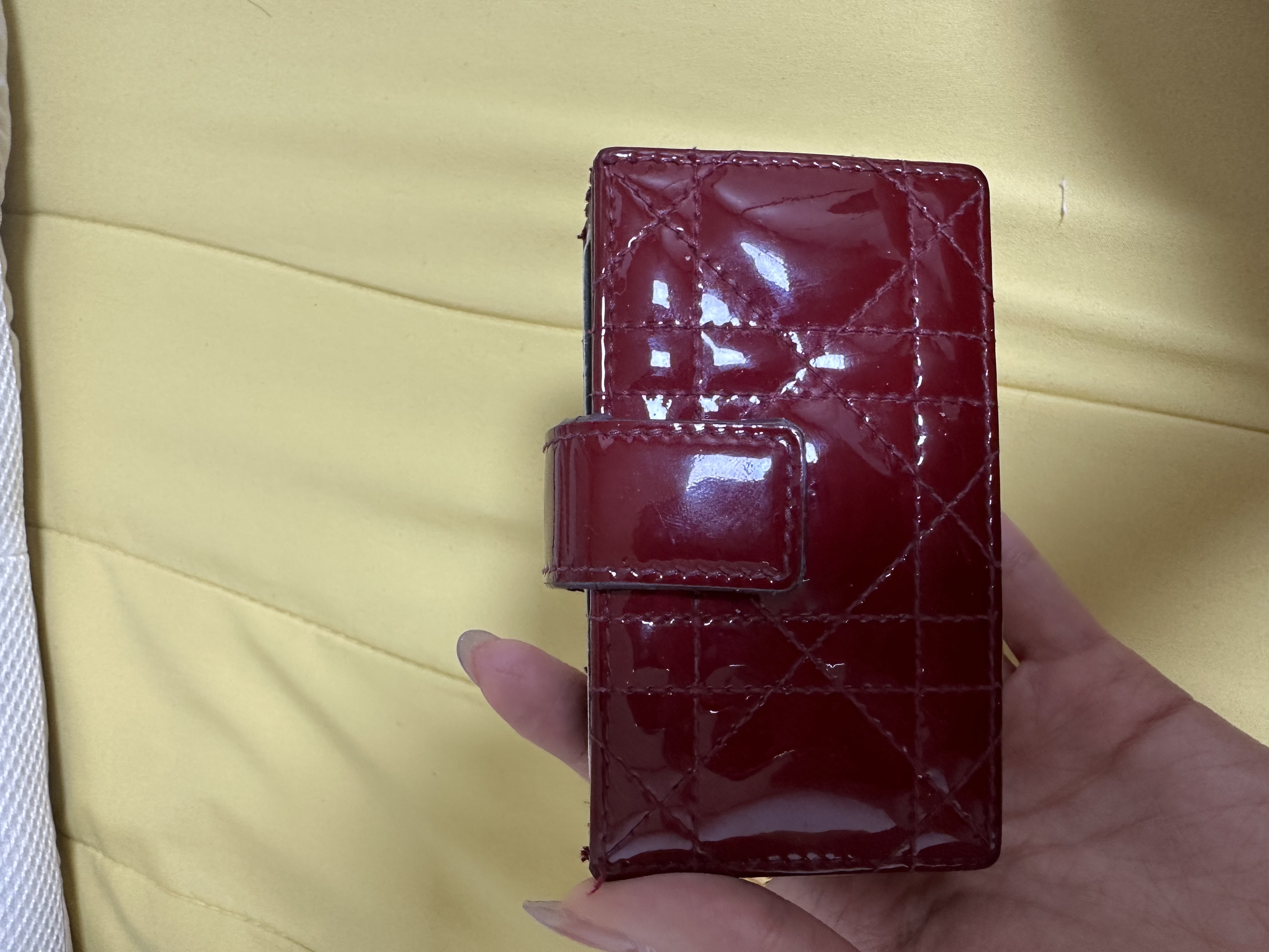 디올 카드지갑 버건디