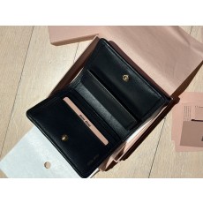 미우미우 마테라쎄 나파 가죽 반지갑